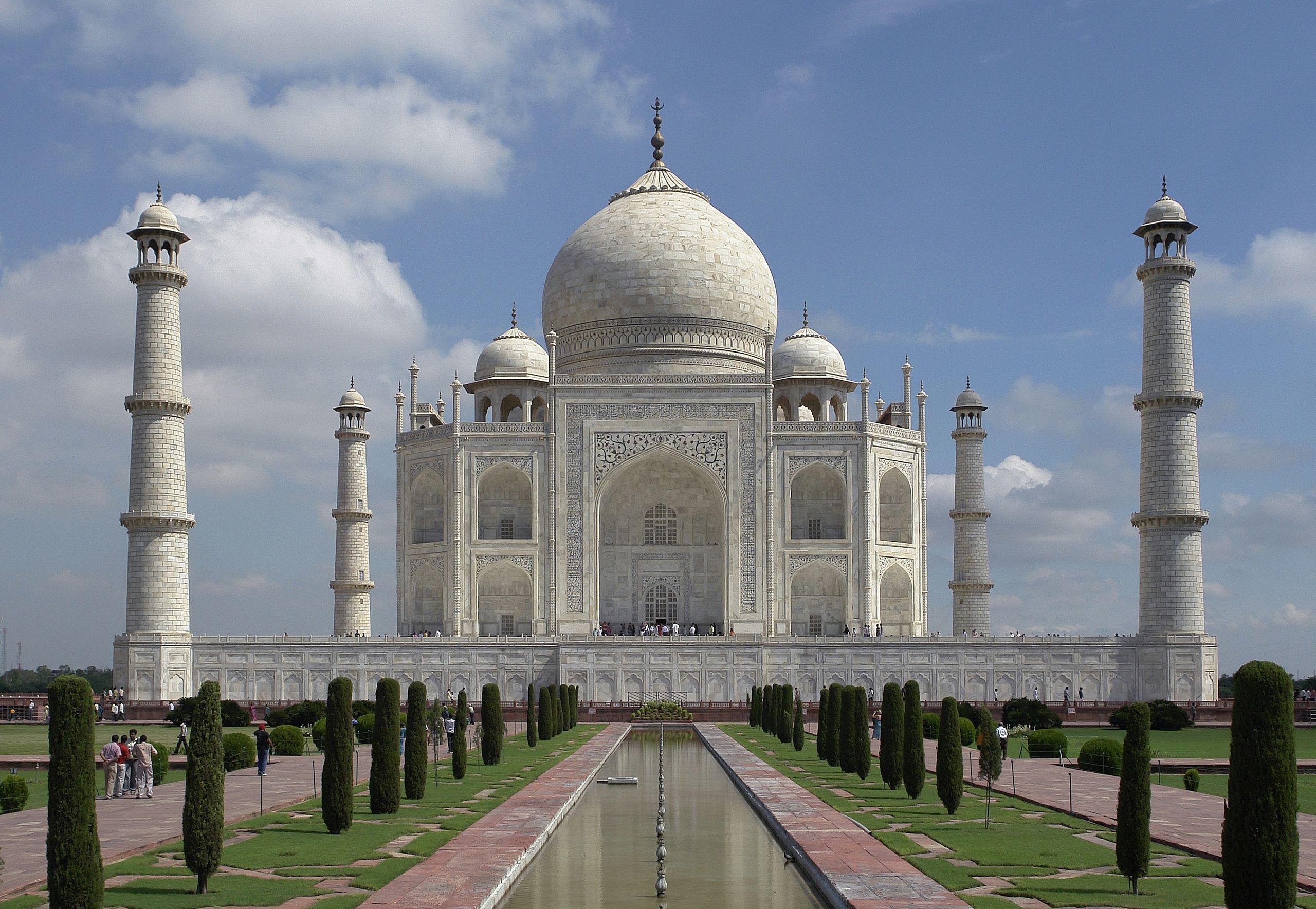 Exploring Agra’s Spectacular Attractions via the Yamuna Expressway