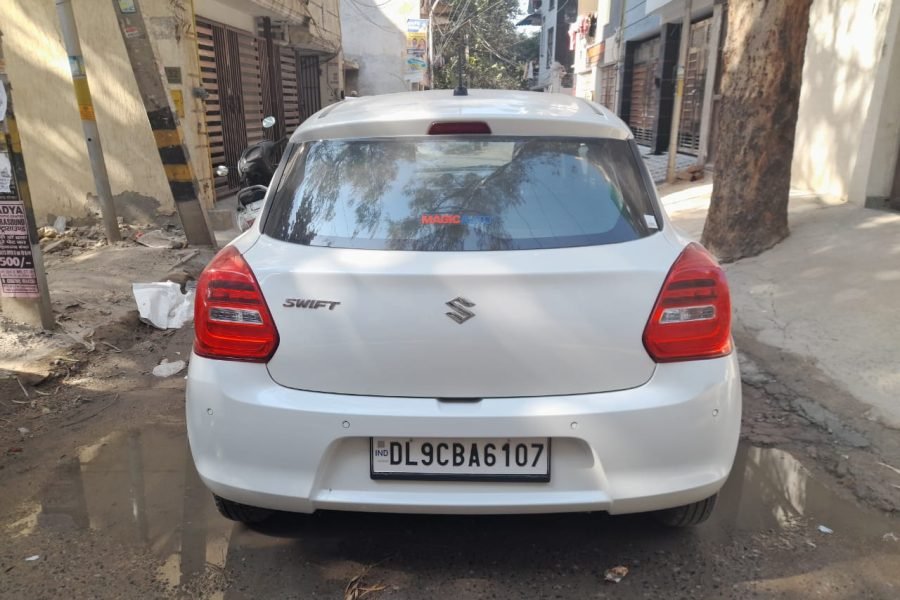 Self drive car in delhi - Swift