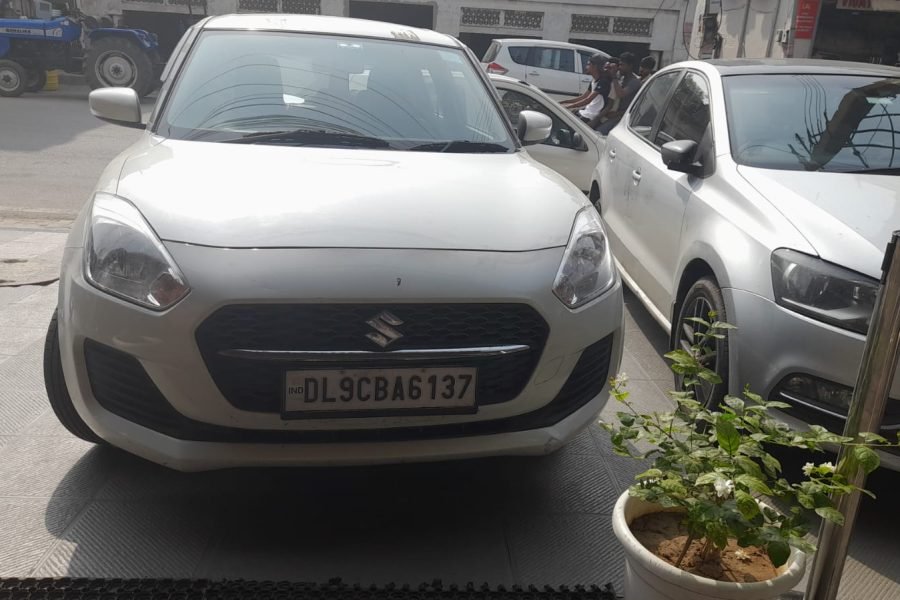 Self drive car in delhi - Swift