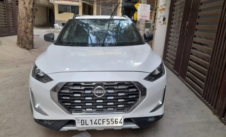 self drive cars from Delhi airport - Nissan Magnite