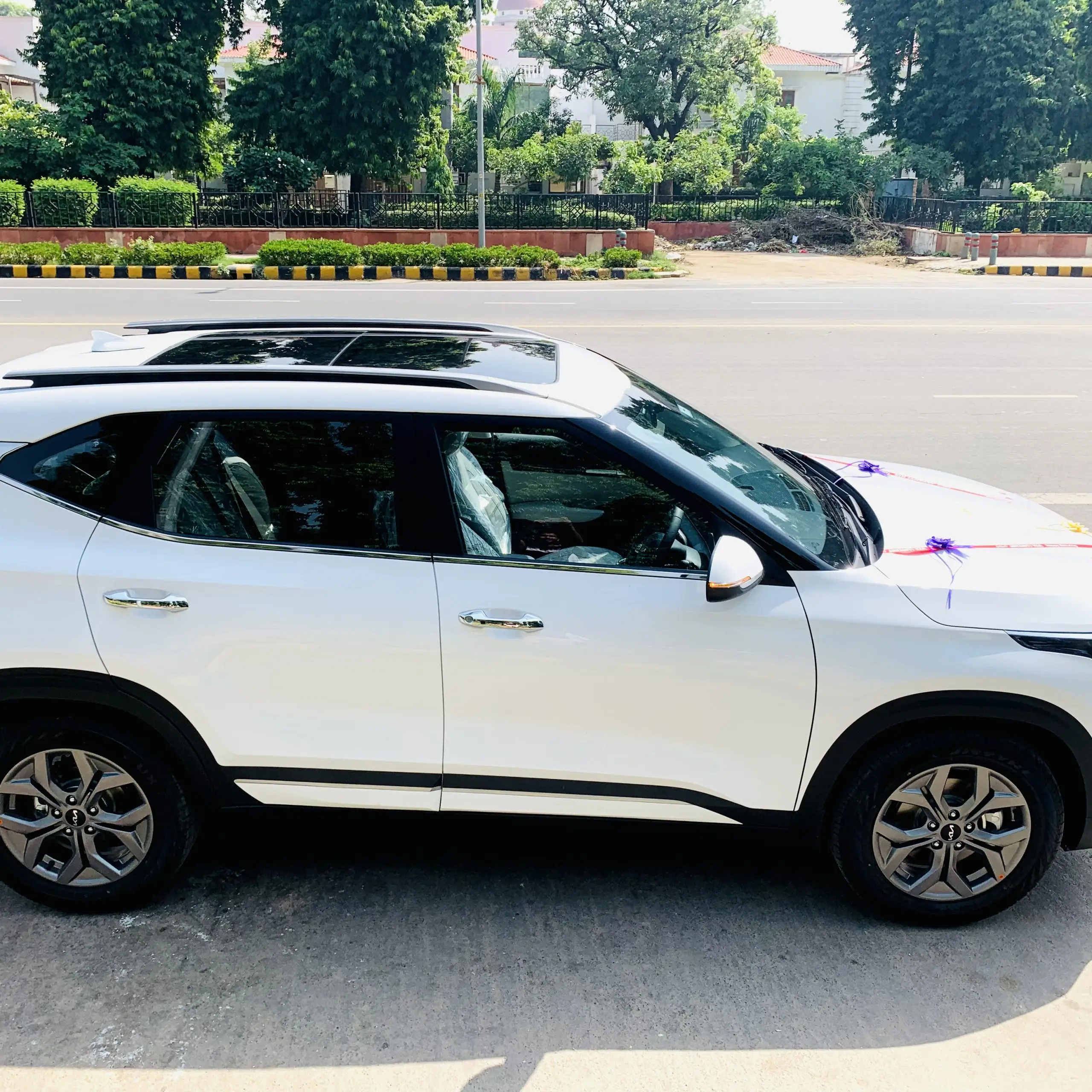SelfDrive Cars rental Delhi - Kia Seltos