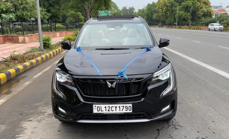 car rental delhi airport xuv700